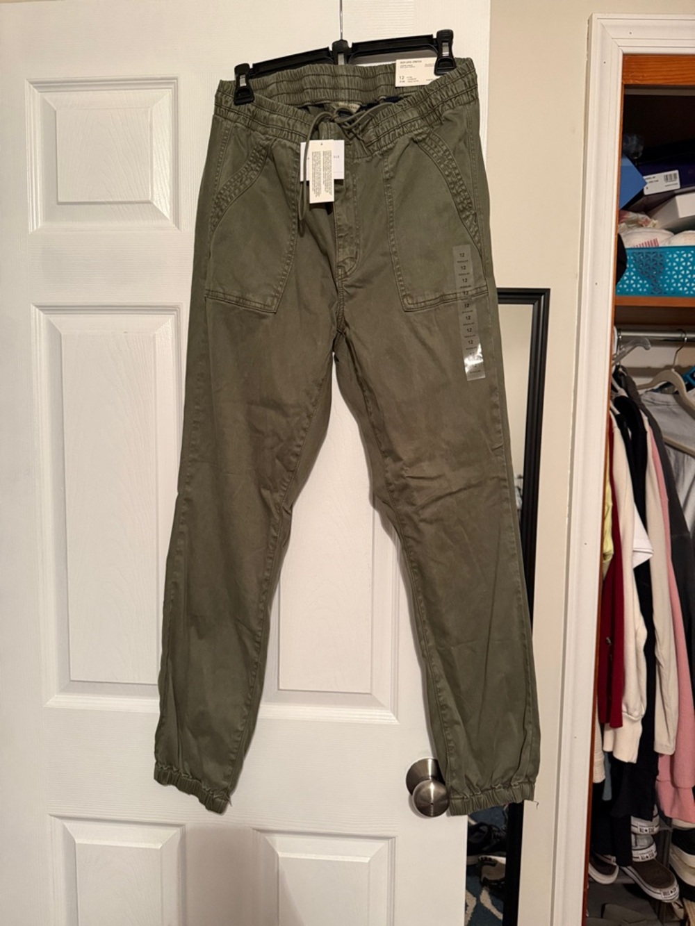 American Eagle Outfitters Olive Cargo Jogger Pants